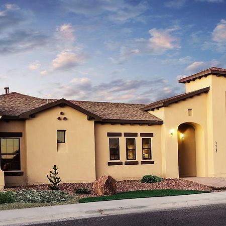 The Courtyard Villas Хоббс Экстерьер фото